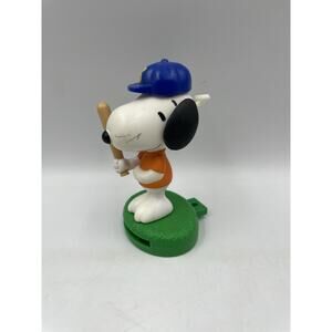 Baseball Player SNOOPY Cartoon Figure 2018 McDonalds Meal Toy Clip